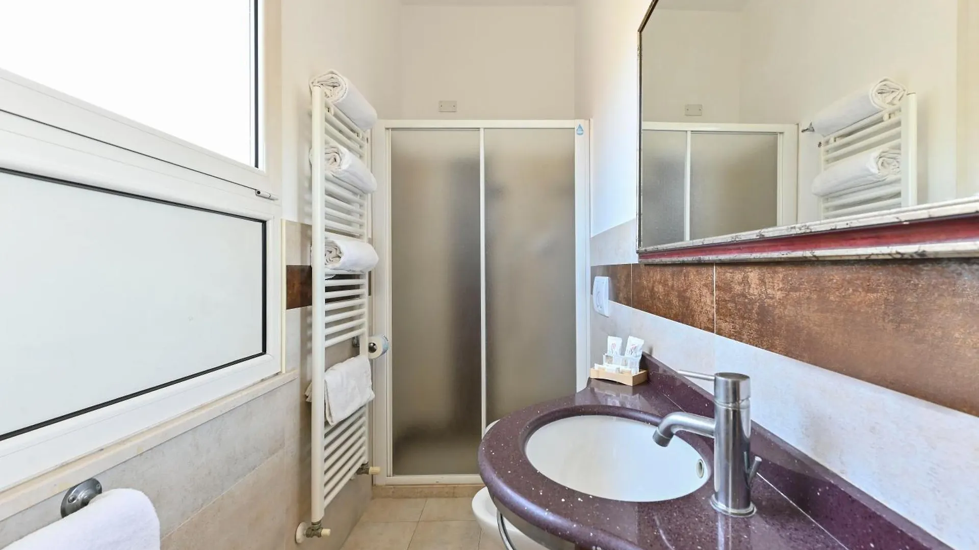 ***  Hotel Harmony Rimini Italia